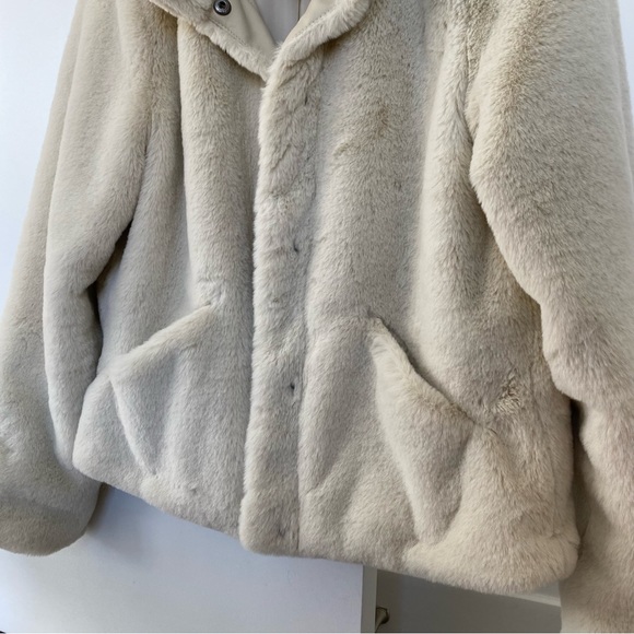Faux Fur Jacket - Picture 5 of 6